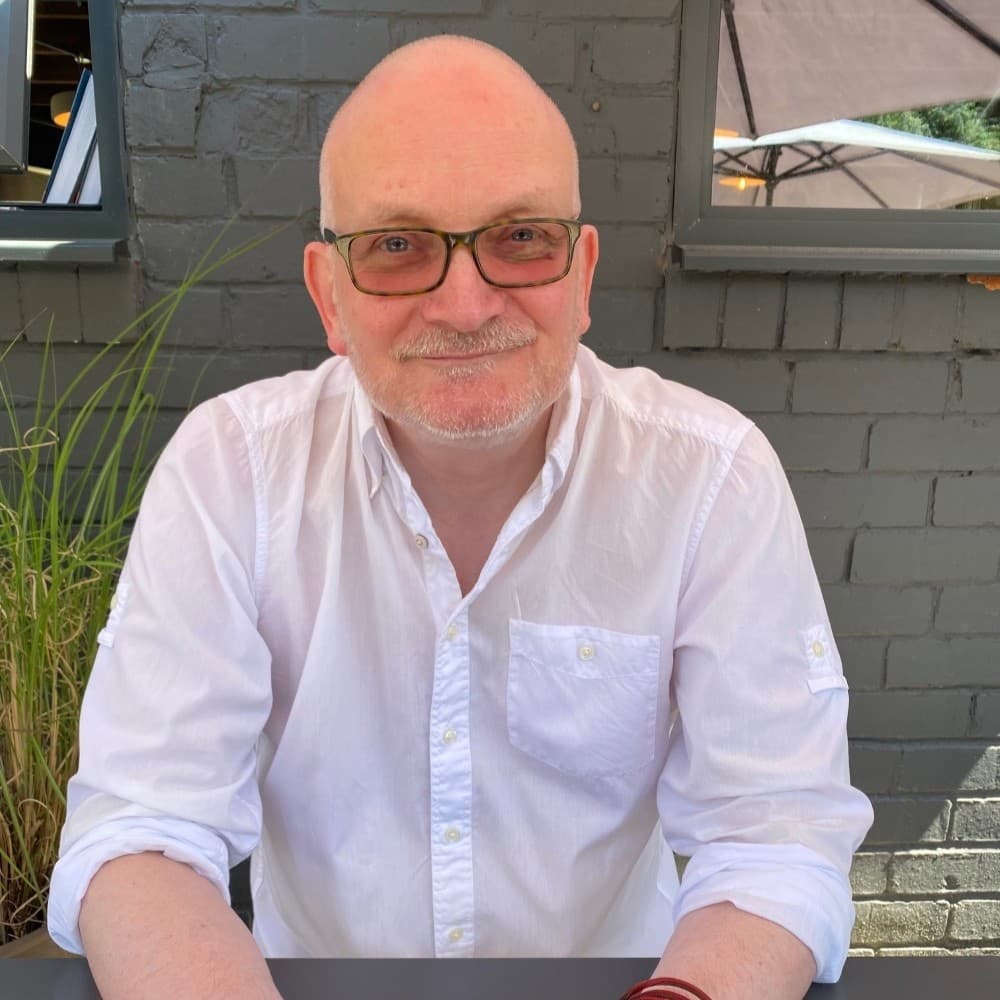 Headshot of Chris Barron.
